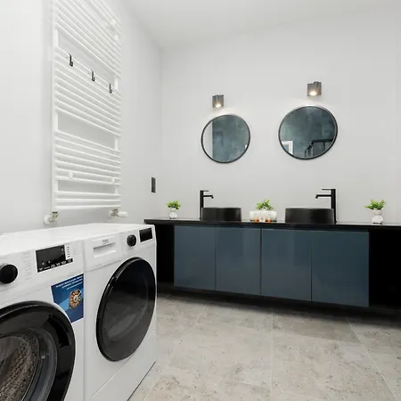 Nowoczesny Apartament Z Ogrodem Na Przedmiesciach Warszawy By Renters Apartamento *
