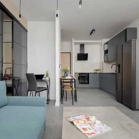 Nowoczesny Apartament Z Ogrodem Na Przedmiesciach Warszawy By Renters * Lesznowola (Masovia)
